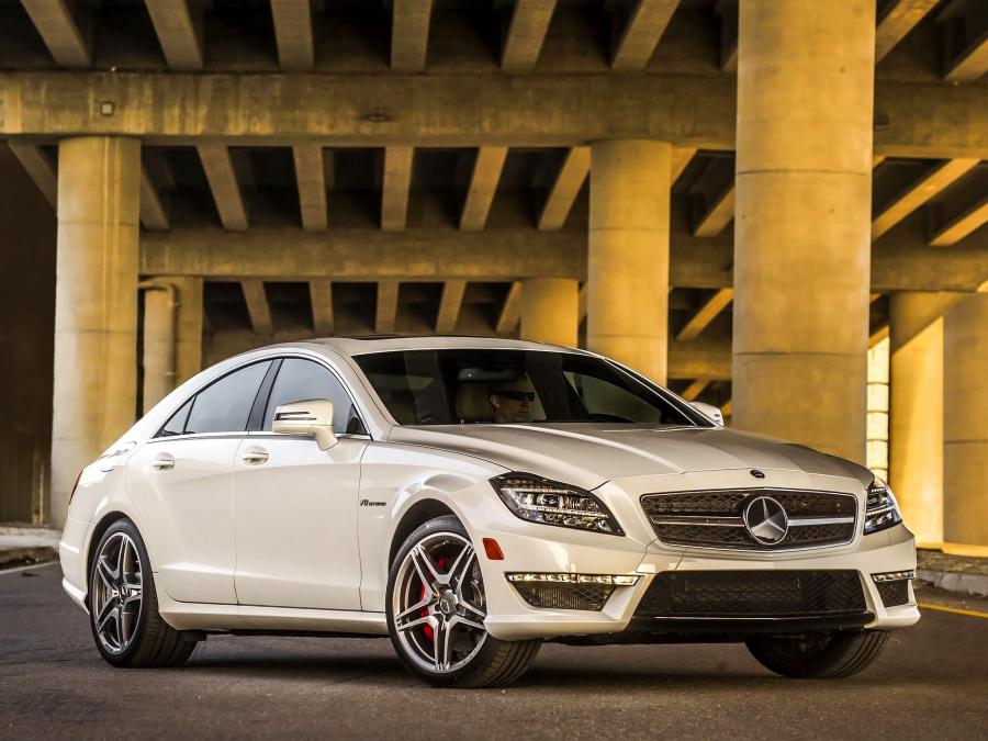  Mercedes-Benz CLS63 AMG 2010 года  (US) (фото 4 из 77)
